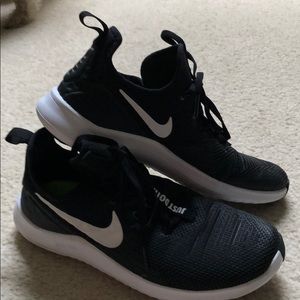 Nike TR-8